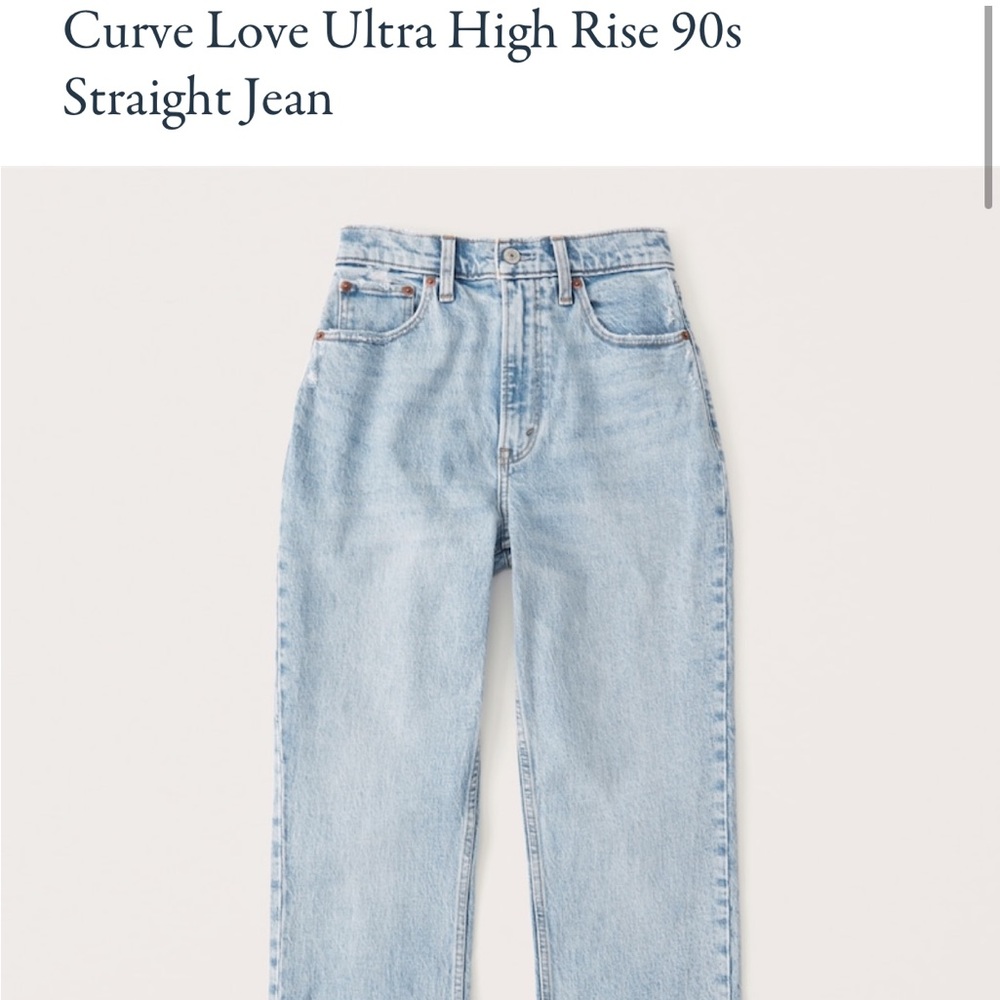Abercrombie - Curve Love Ultra High Rise 90s Straight Jean - Size 4